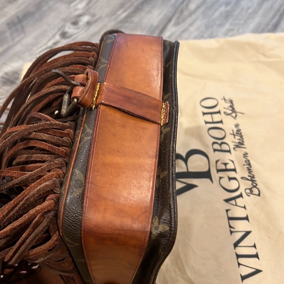 Louis Vuitton Brown and Tan Crossbody Bag - Picture 9 of 16